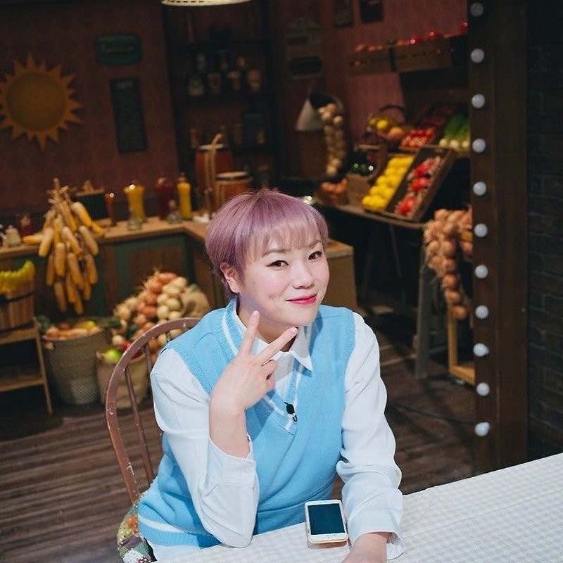 피오가 본인 카메라로 찍어준 느낌 좋은 연예인 사진들 - 꾸르