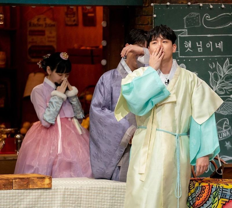 놀토 턱수염 분장한 턱푼젤 태연 - 꾸르