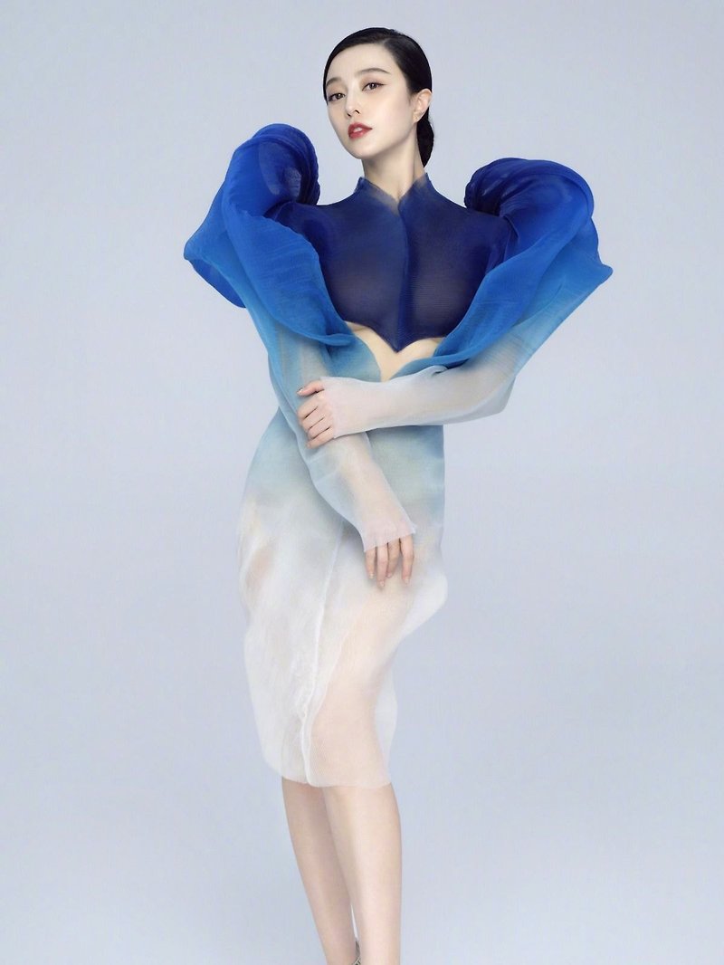 3D 프린팅 드레스 입은 판빙빙 - 꾸르
