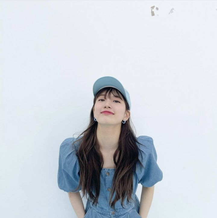 5년째 게스 모델 중인 수지 - 꾸르