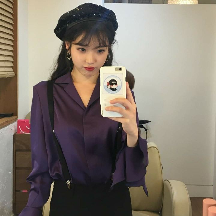 아이유 거울셀카 - 꾸르