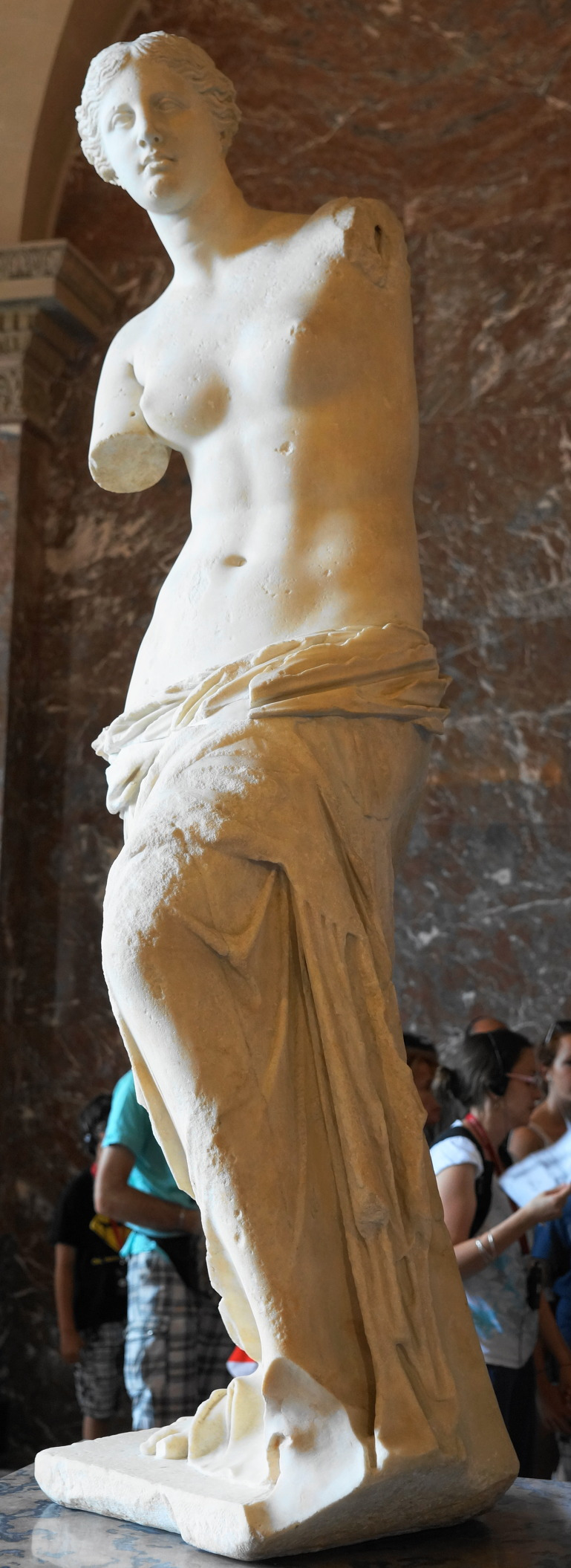 밀로의 비너스상 (Venus Of Milo). 루브르 박물관(Musee Du Louvre). 파리(Paris)