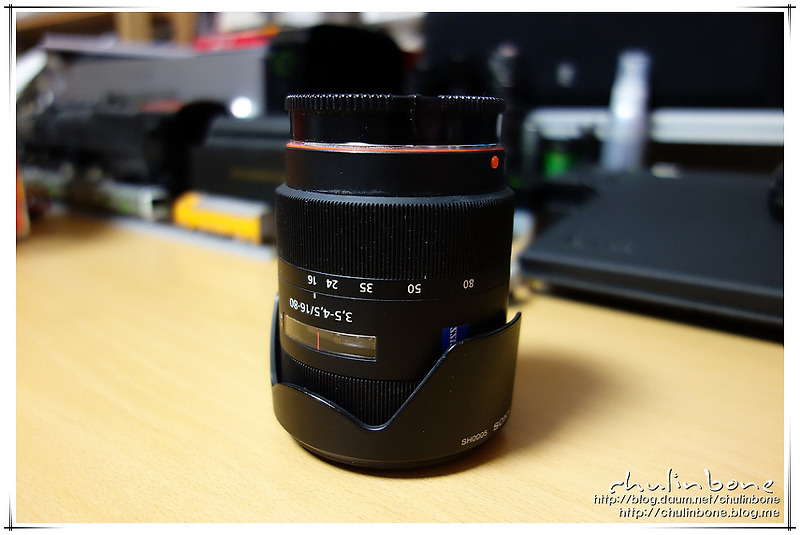 SONY DT-16-80mm F3.5-4.5ZA ZEISS