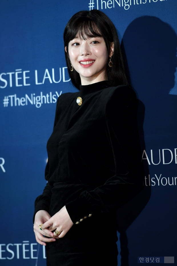 어제 에스엠(Sm) 급등에 설리 자살(?)에 오늘 Lmoi 양상한가 잡아내고 난리네요~~~