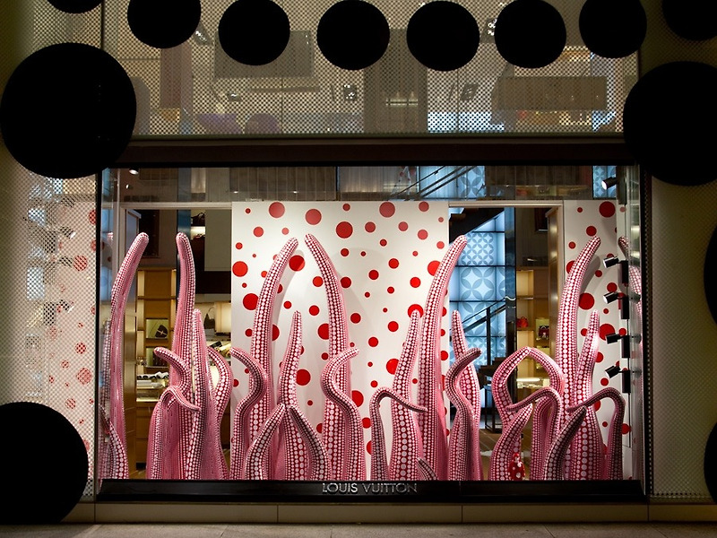 Frameweb  Shop Windows by Yayoi Kusama for Louis Vuitton