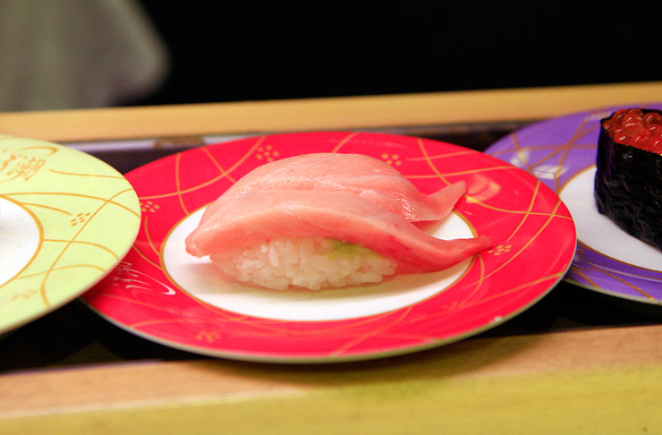 100엔 회전 초밥의 빨간 접시를 조심하라