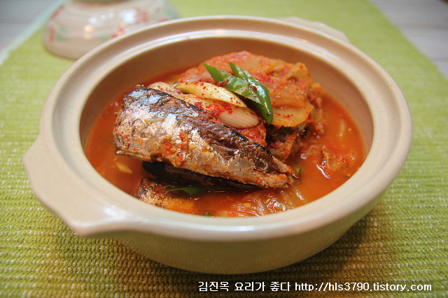 꽁치통조림 김치찌개 비린내 나지 않게 끓이는 법 *^^*