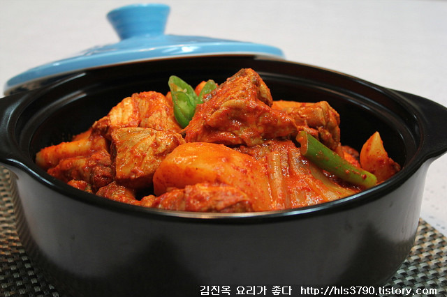김치닭볶음탕(닭도리탕)에 무너져버린 나의 다이어트 ㅠㅠ
