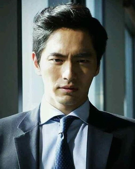 이진욱 여자친구 누구? 해피하우스