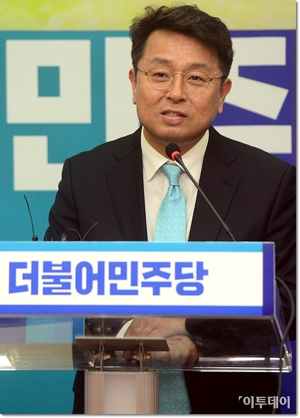 이철희 더불어민주당 공천개입설! 제자 최유진 청년 비례대표 논란