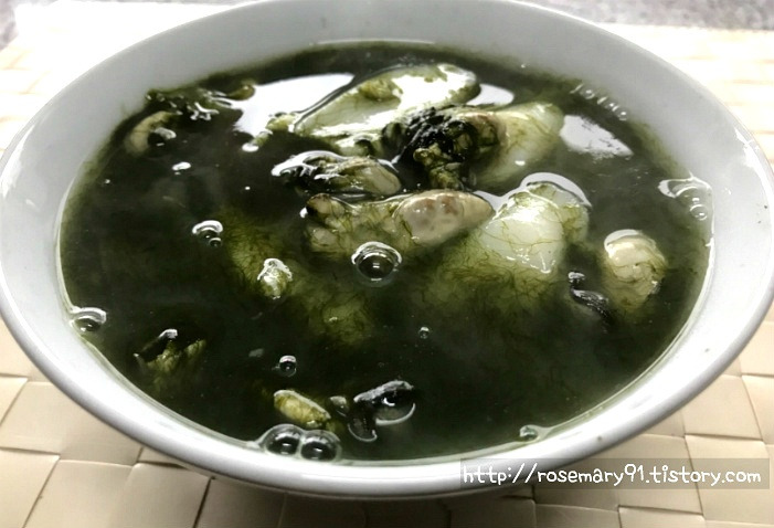 매생이굴떡국 끓이는법, 환상의 짝궁 제철 매생이와 굴넣은 떡국