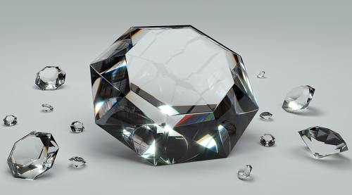 가짜 다이아몬드 쉬운 구별법, 진짜 다이아몬드 특성