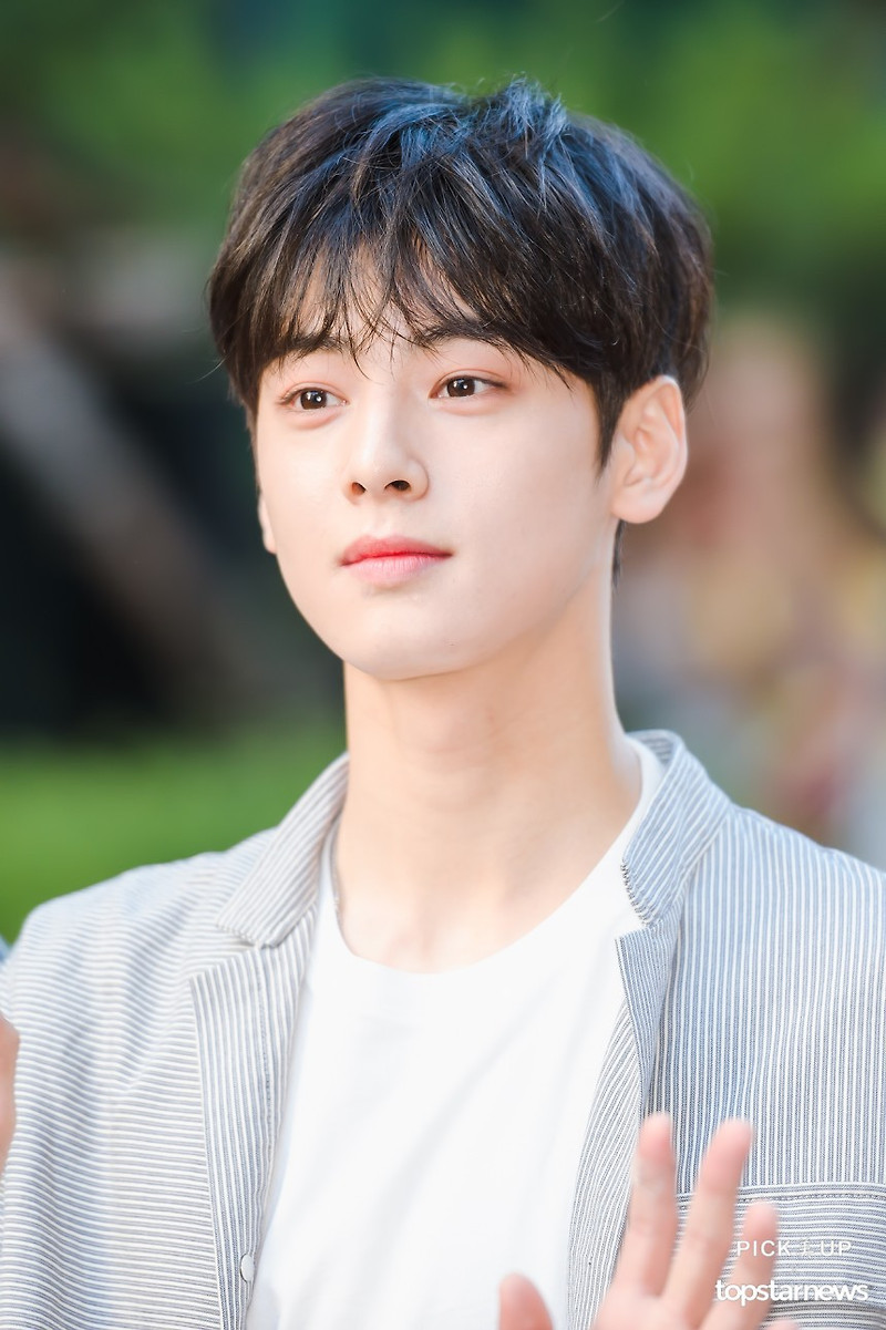 ì—¬ì‹ ê°•ë¦¼ ìˆ˜í˜¸ ì°¨ì€ìš° ê°€ ì§ì ' ë°ížŒ ì´ìƒí˜• ì—°ì˜ˆì¸ ë¡œë