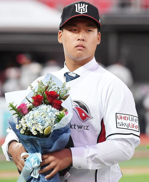 강백호 선수 프로야구 신인 2차 1순위 지명