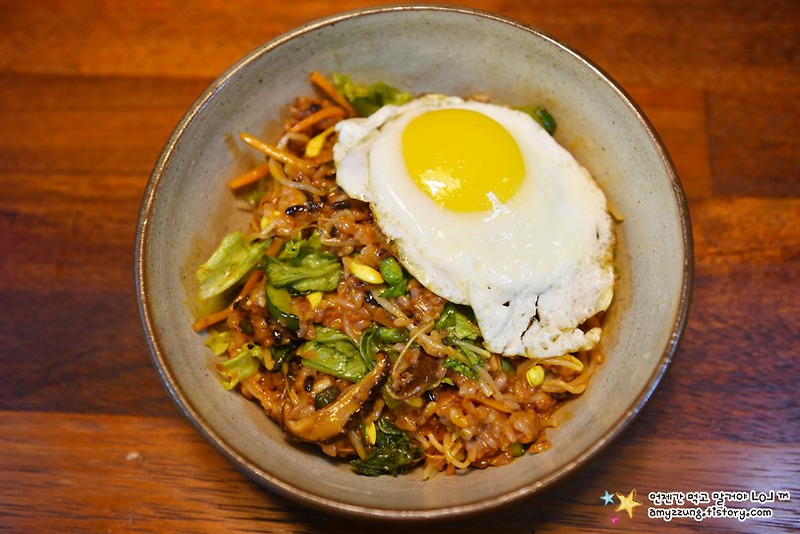 한꺼번에 모두 볶아도 맛있는 '간단한 비빔밥 만들기'