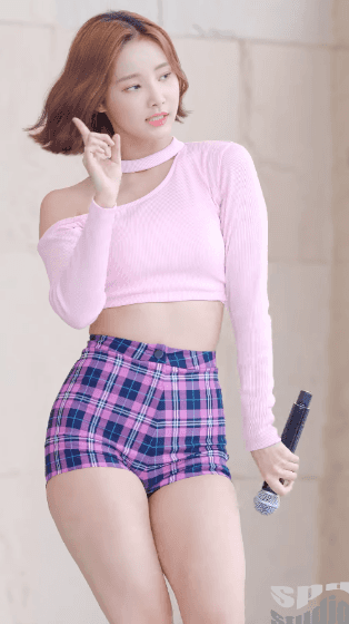 ������ Yeonwoo gif�����������̿��