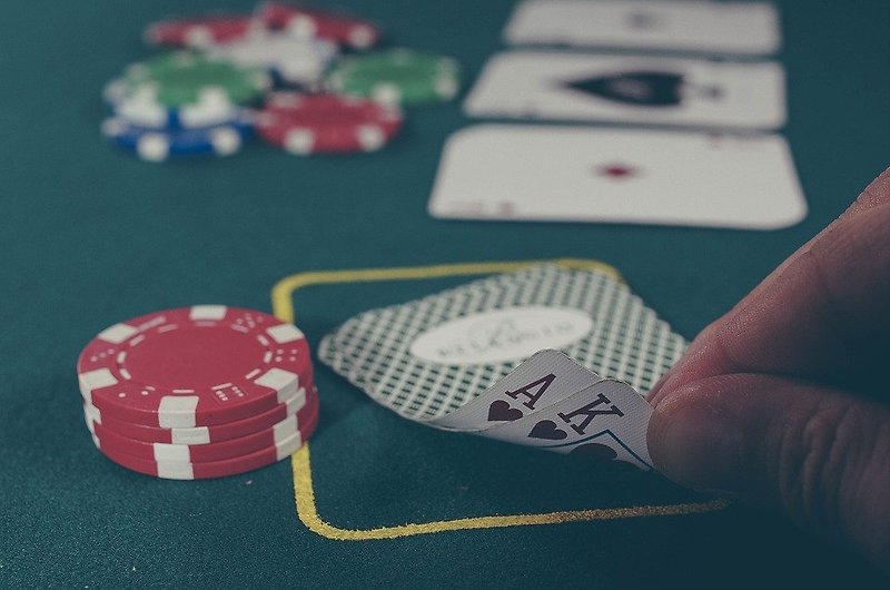 포커 (Poker) – 텍사스 홀덤 룰 족보 규칙 용어