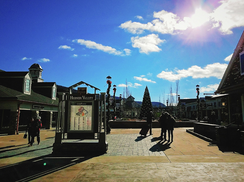 블랙프라이데이, 뉴욕 우드버리 아울렛 Woodbury Common Premium Outlets 쇼핑후기 :: 프라다, 구찌, 생로랑, 토리버치 등 가격정보