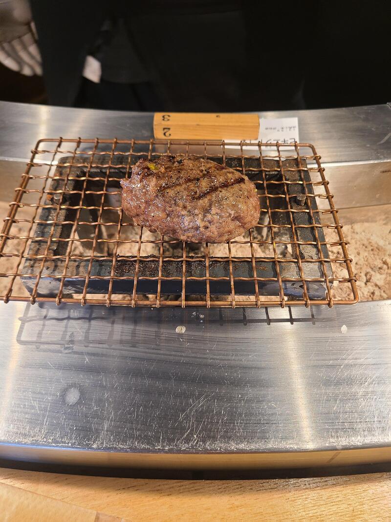히키니코토 코메 시부야의 함버그스테이크로 맛있는 일본을 느끼다