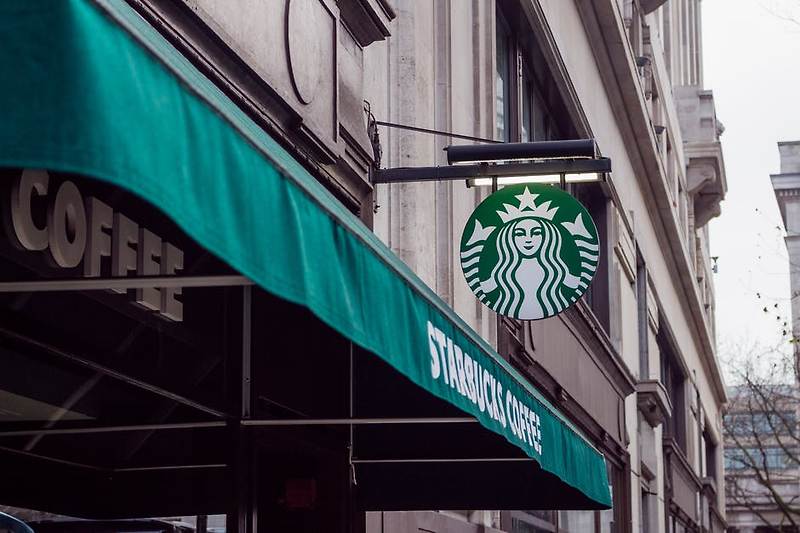 Starbucks(SBUX), 월가 예상보다 강력한 성장세 기대돼