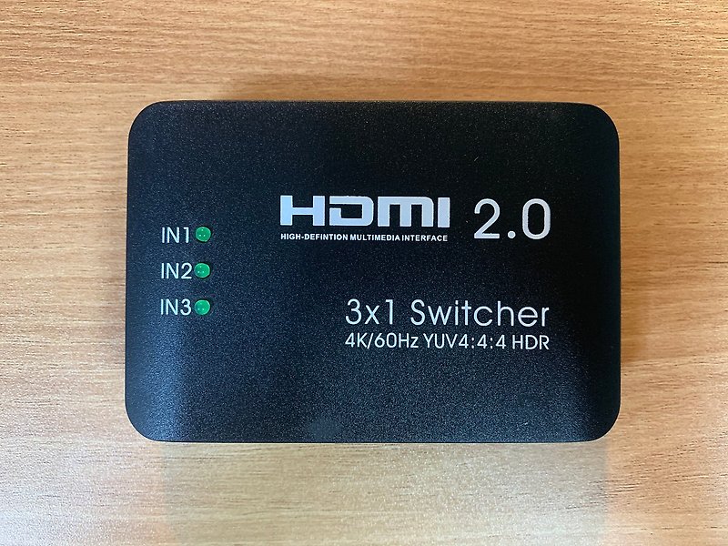 모니터 하나에 노트북과 PC 두 대를 연결하고 모니터를 공유해서 사용하는 방법!