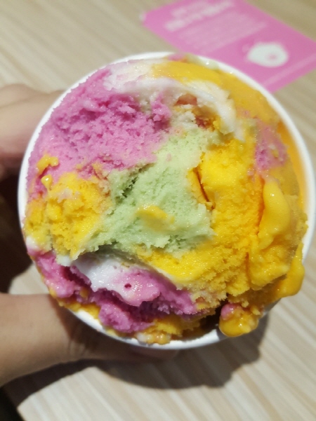 좀좀이의 여행 :: 베스킨라빈스31 아이스크림 - 오버 더 레인보우 샤베트 (2021년 6월 이달의 맛)