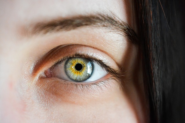 한쪽 눈이 흐릿할 때, 의심해봐야 하는 눈 질환은? :: 양슬의 웰빙 라이프