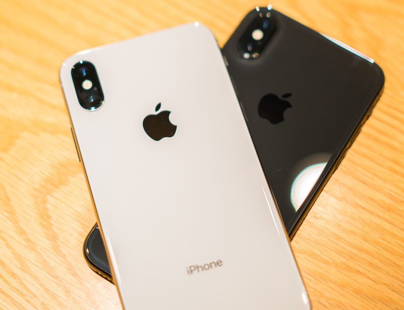 아이폰 X 색상 비교, 실버 vs 스페이스 그레이 무엇을 선택할 것인가?