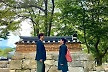 두 친구의 유쾌한 로드무비…영화 '오늘 출가합니다'