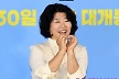 노역 맡은 55살 이정은, 실제론 '중년 제니'…