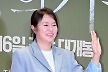 '제니 엄마' 김금순, '폭싹' 인생역전했수다..새로운 여자배우상 수상