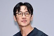 엄태웅, '사생활 논란' 9년 만 공식 석상…