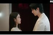 '대군부인' 아이유·변우석, 계약결혼 들통…손 맞잡고 위기 돌파