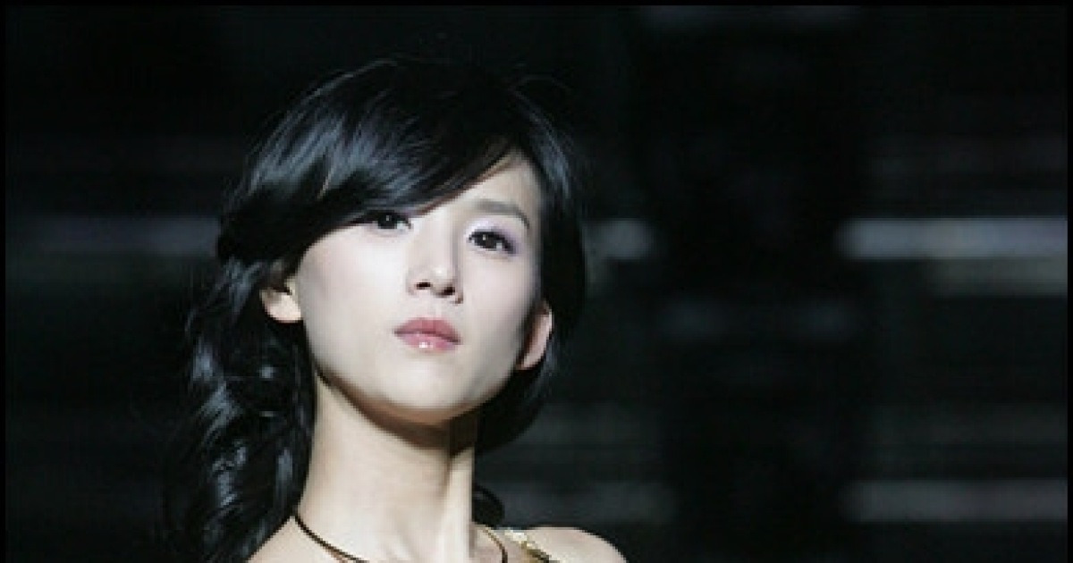 [포토]베이비복스 이희진, 순백 드레스 '워킹'