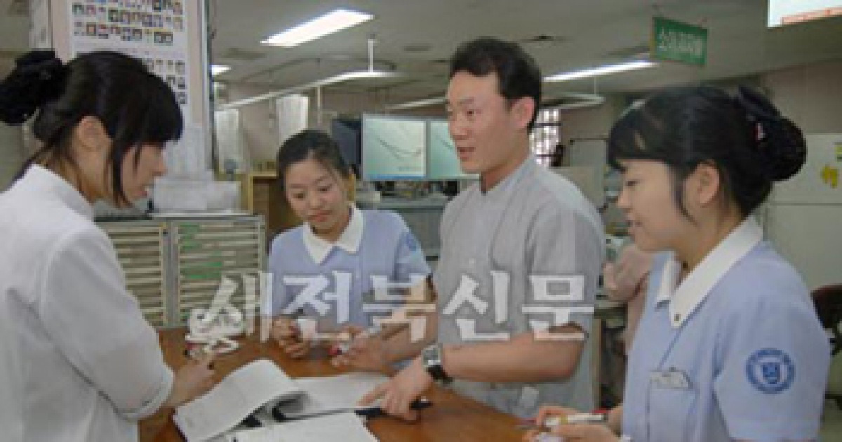 겁없는 남학생,禁男구역 넘다..남자 나이팅게일의 특별한 삶