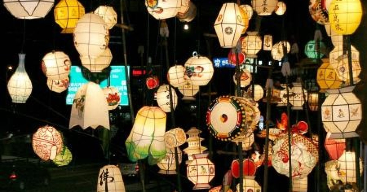 청계천변 연등놀이 재현한 '희망의 빛, 연등'展