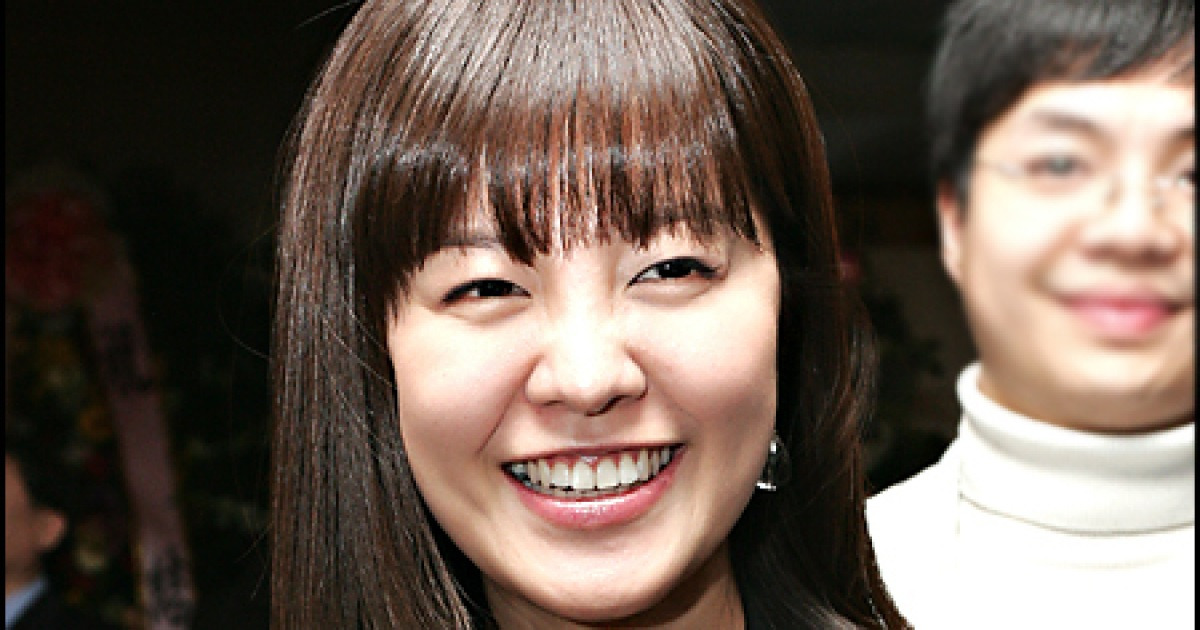 [포토엔]김성은, 앞머리 눈에 띄네(최승경-임채원 결혼식)