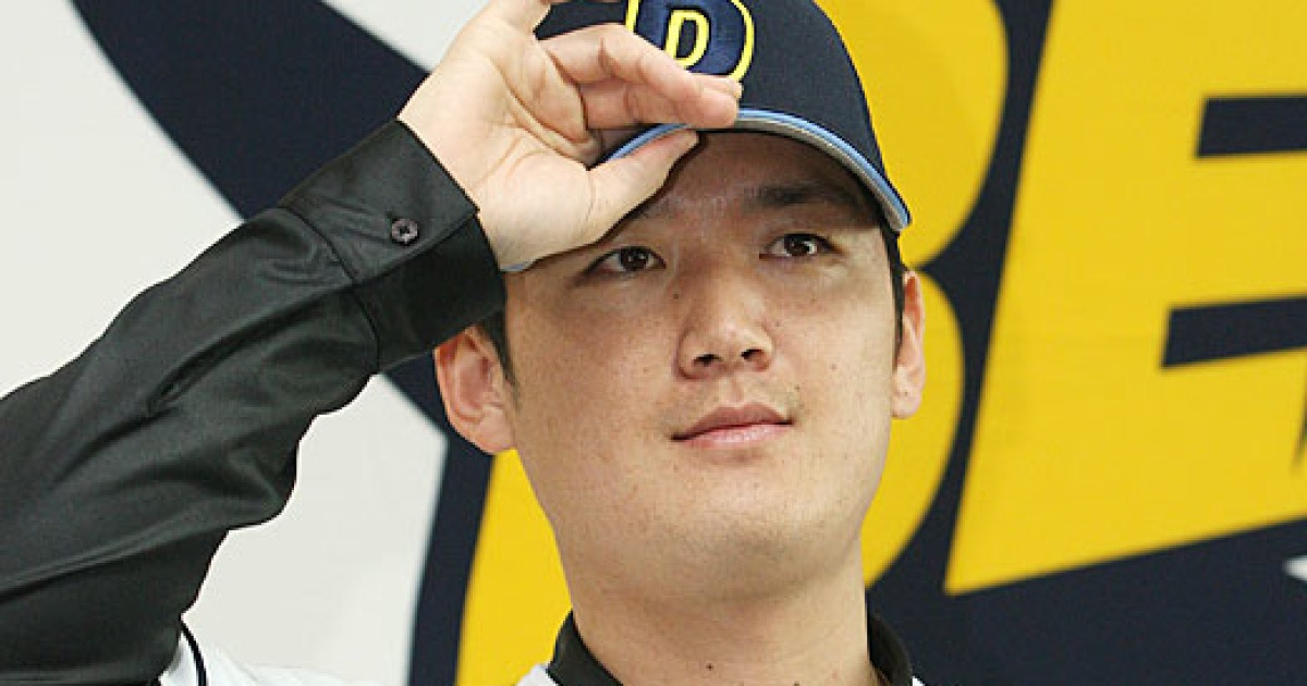 김선우, 두산 유니폼 잘 어울리죠?