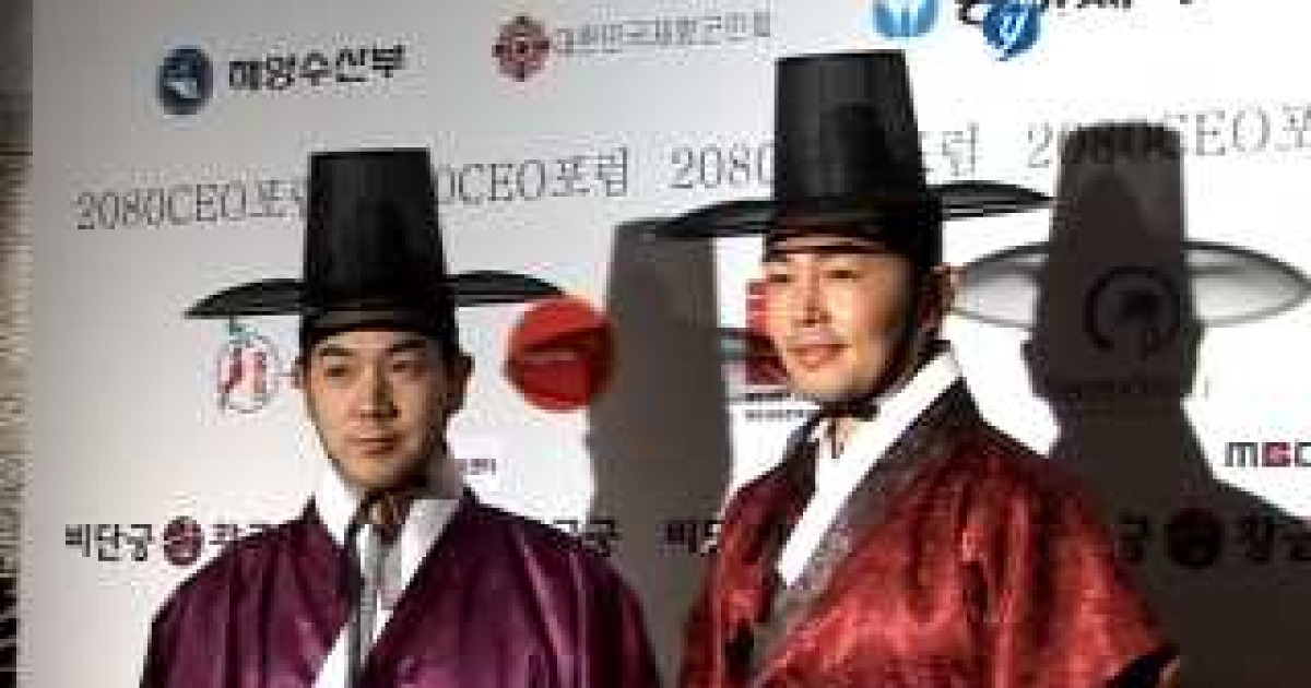 '이산' 출연진 패션쇼로 태안 돕기 나서