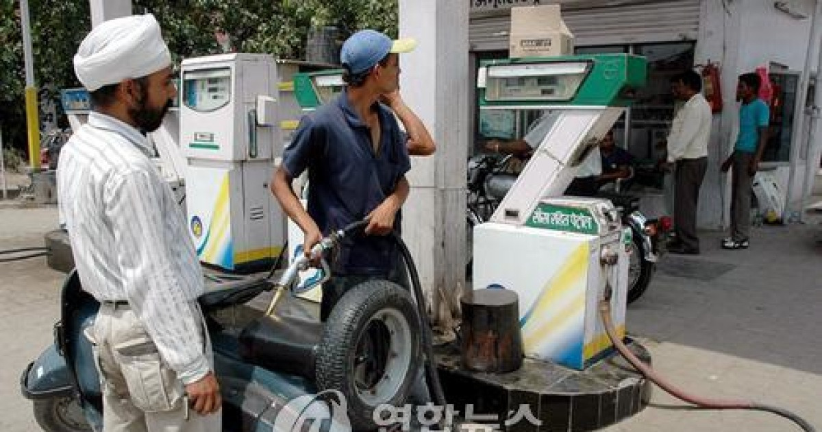 INDIA FUEL PRICE HIKE