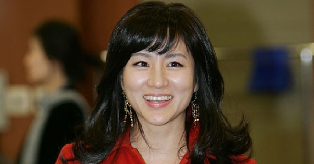 가수 이지연, 美서 18년 결혼 파경 '확인'