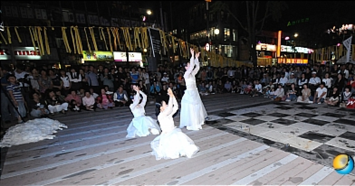 전주 오거리 문화광장 '시민광장'으로 부상