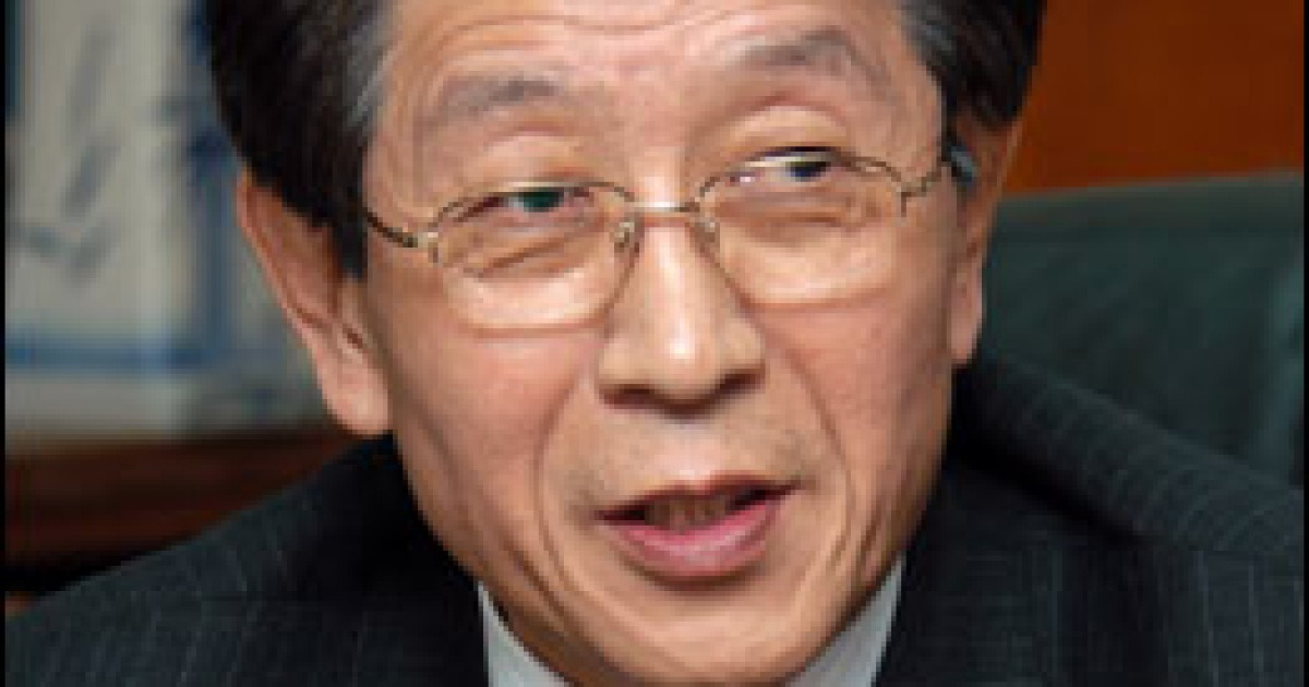 문학평론가 홍기삼씨 고희 기념 동료·제자 98명이 쓴 회고록 출간
