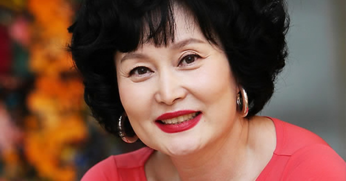 화가로 데뷔한 패션모델 이희재