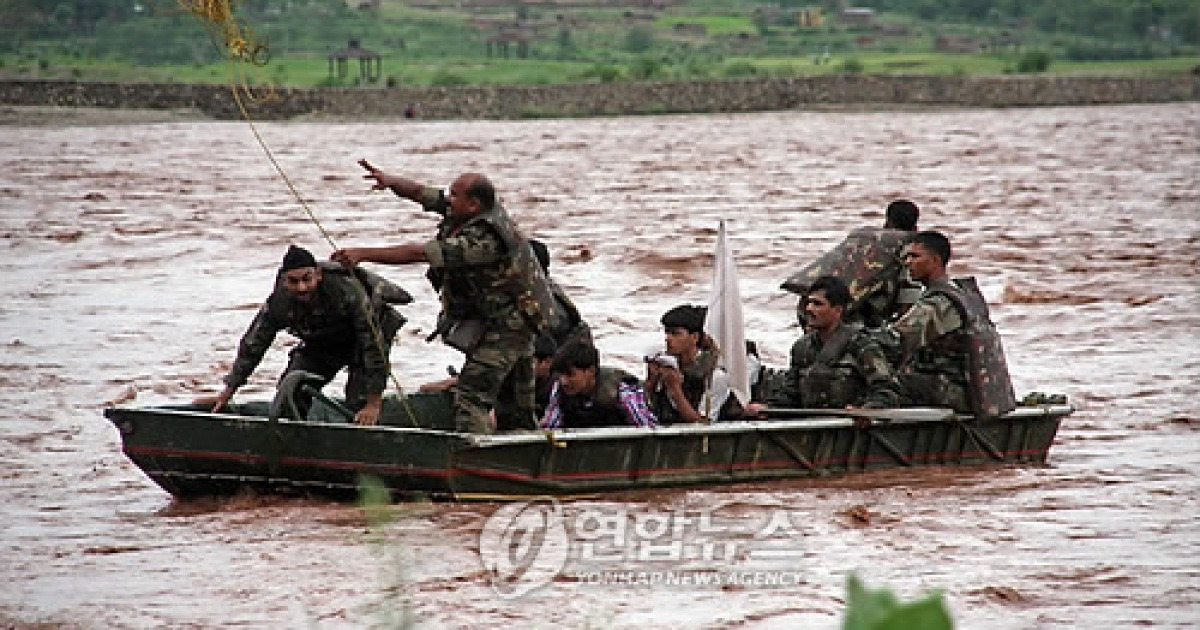 INDIA FLOODS