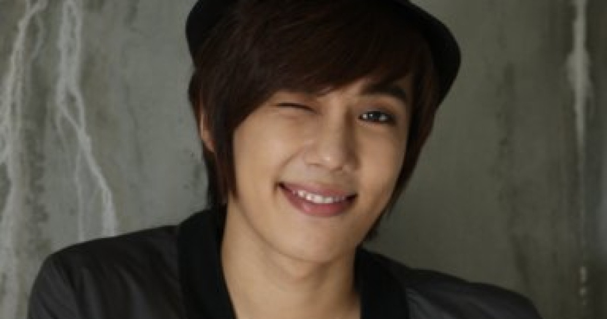 SS501 박정민, 공식홈페이지 오픈..팬들 모여라