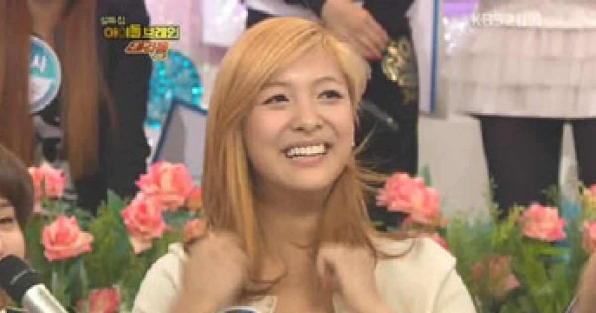 f(x)루나, 걸그룹 팔씨름왕 '괴력소녀'