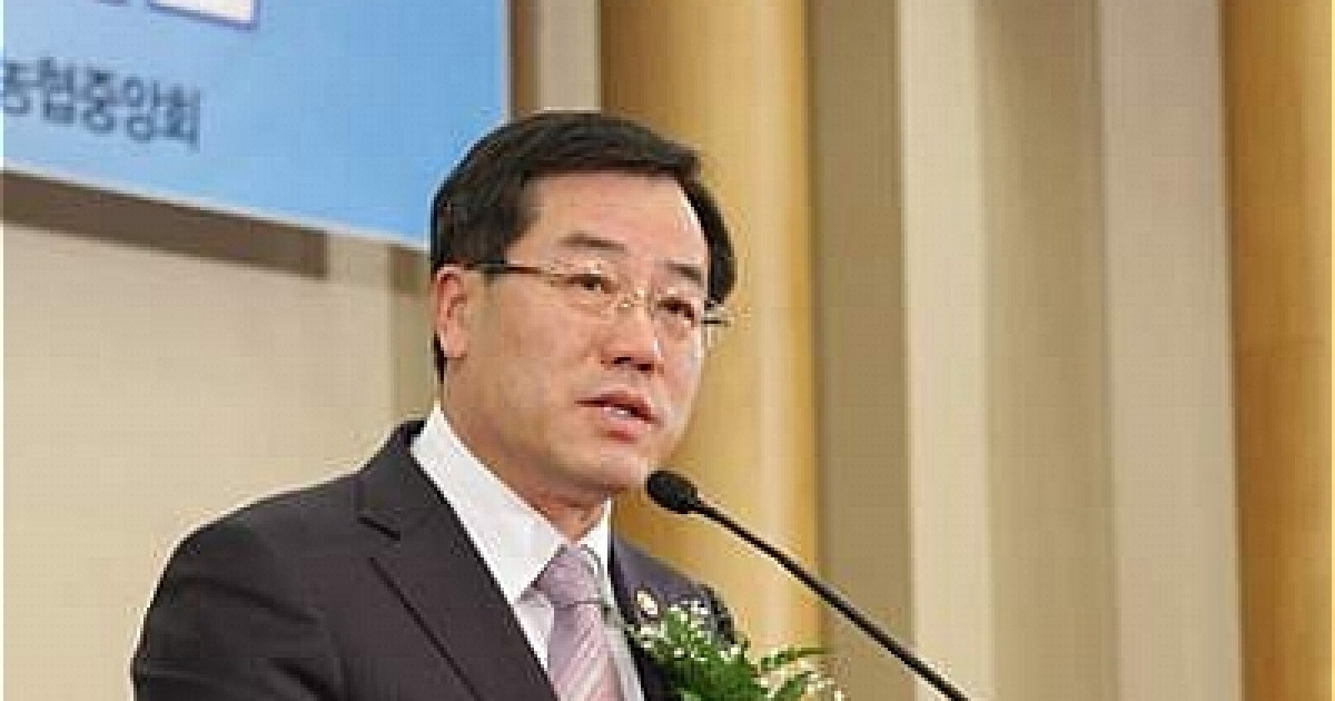 축사하는 정승 제2차관