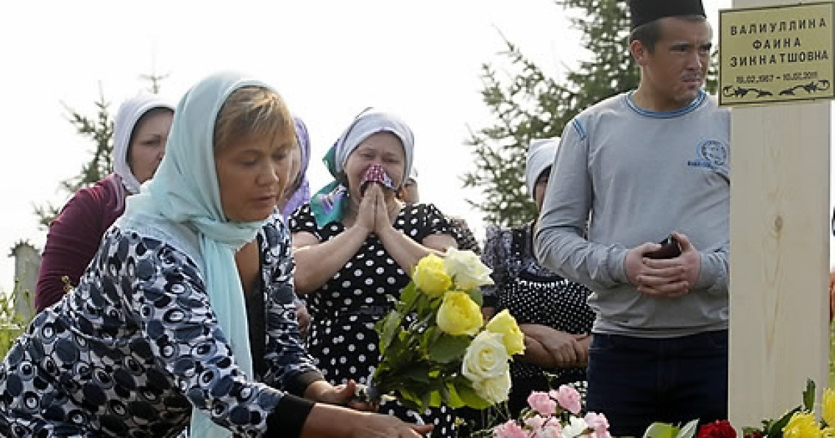RUSSIA FUNERAL CRUISE BOAT SINKING