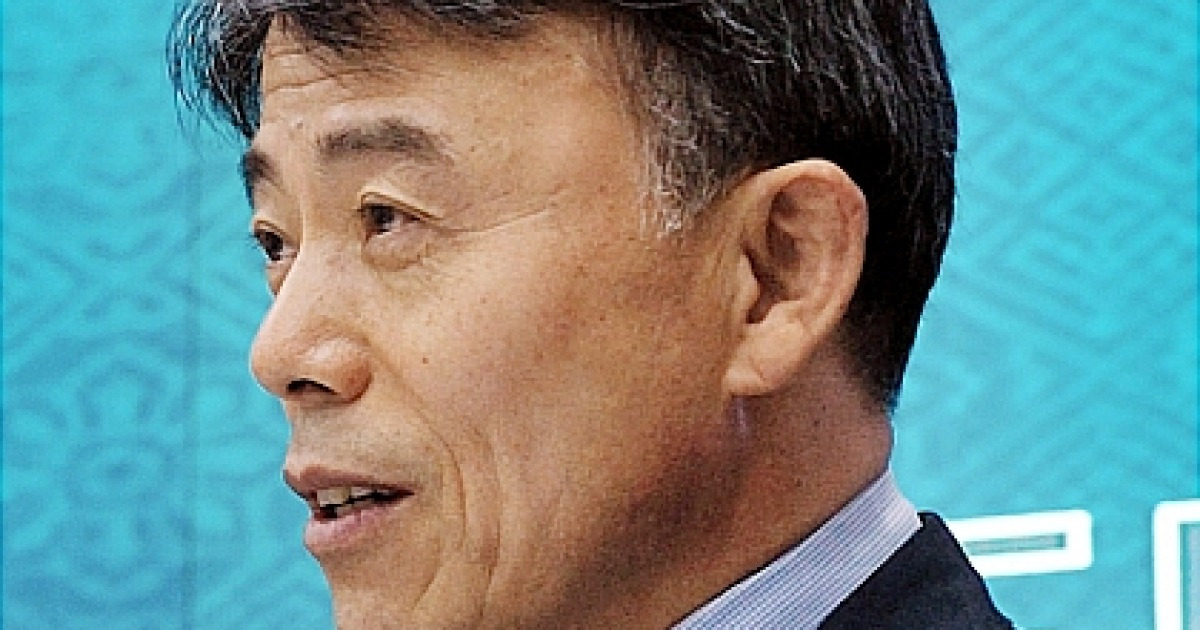 환영인사하는 박연수 소방방재청장
